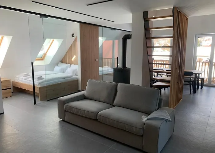 Holiday House Smuc