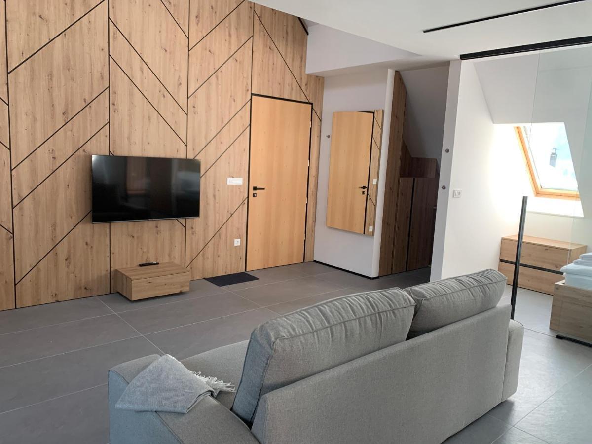 Apartment House Smuc *